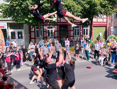 Dymatix Cheerleader